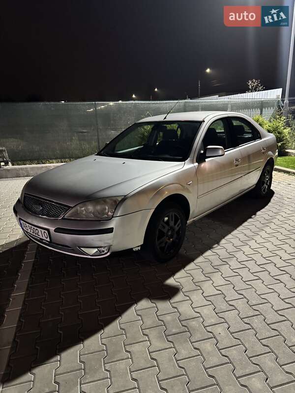 Ліфтбек Ford Mondeo 2004 в Вінниці