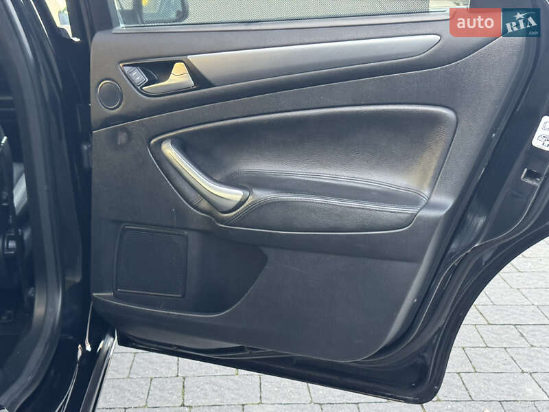 Універсал Ford Mondeo 2011 в Стрию