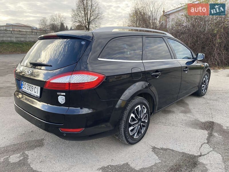 Универсал Ford Mondeo 2010 в Бучаче