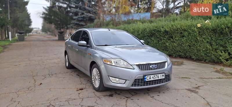 Лифтбек Ford Mondeo 2010 в Христиновке