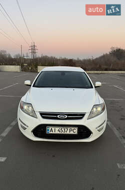 Седан Ford Mondeo 2012 в Ирпене