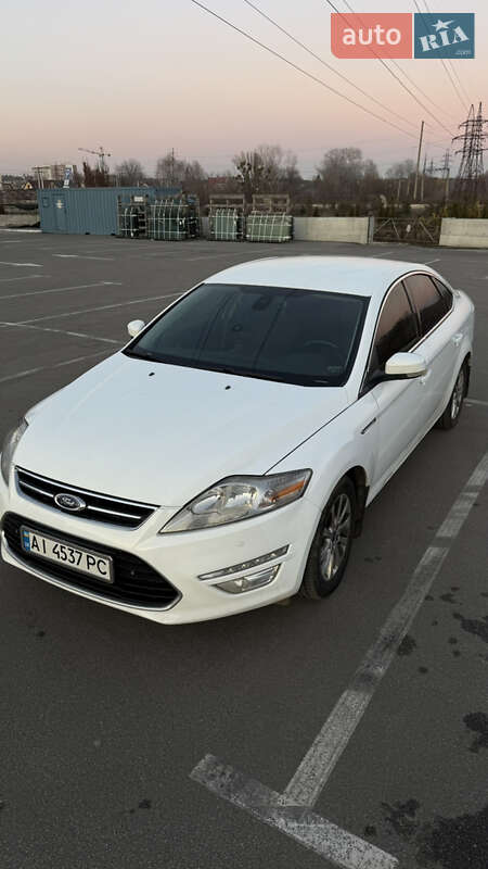 Седан Ford Mondeo 2012 в Ирпене
