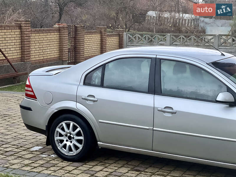 Седан Ford Mondeo 2000 в Львове