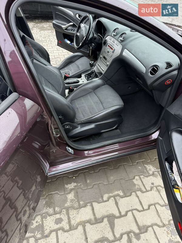 Ліфтбек Ford Mondeo 2009 в Чернівцях