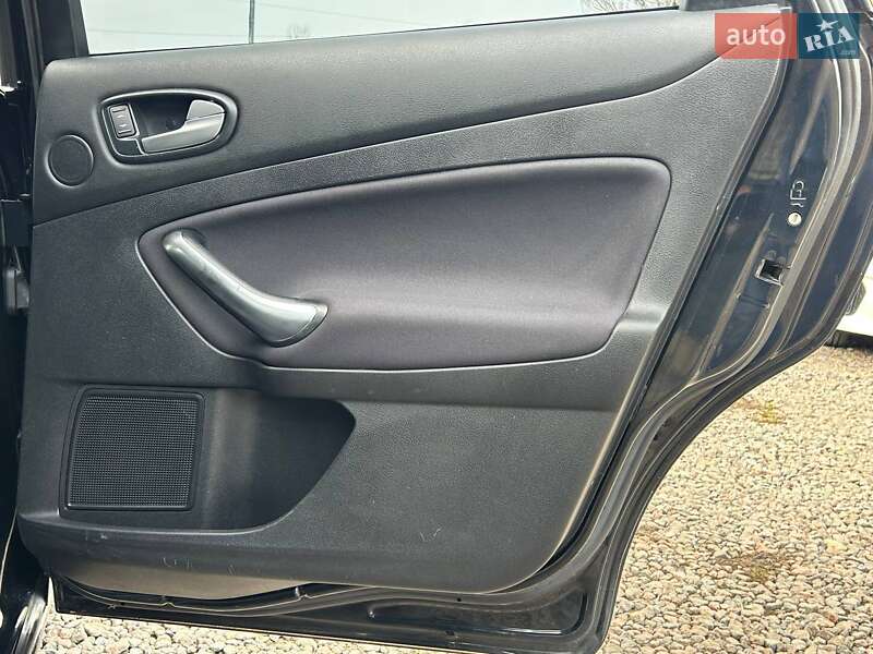 Седан Ford Mondeo 2010 в Одессе