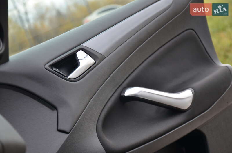 Седан Ford Mondeo 2013 в Дрогобыче фото 46 Седан Ford Mondeo 2013 в Дрогобыче