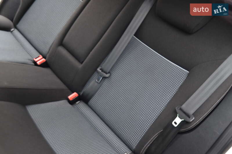 Седан Ford Mondeo 2013 в Дрогобыче фото 66 Седан Ford Mondeo 2013 в Дрогобыче