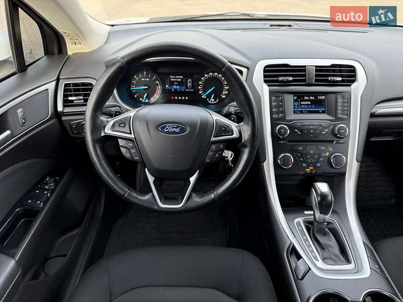 Лифтбек Ford Mondeo 2017 в Киеве