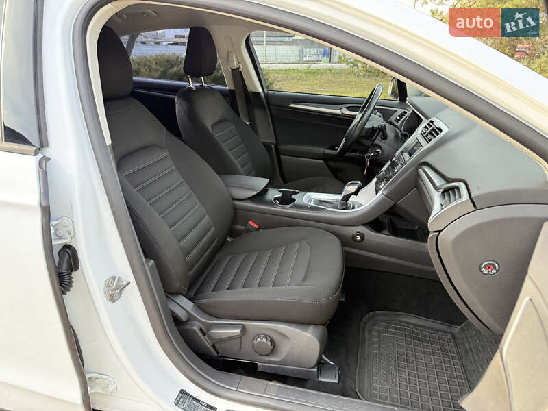 Лифтбек Ford Mondeo 2017 в Киеве