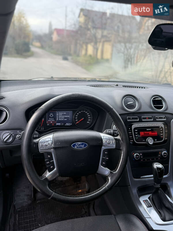 Седан Ford Mondeo 2011 в Києві
