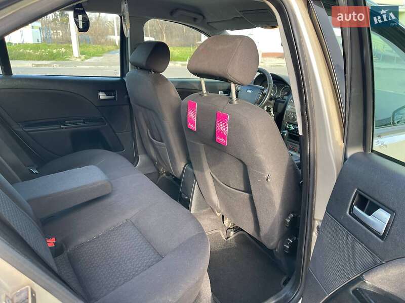 Седан Ford Mondeo 2003 в Харькове