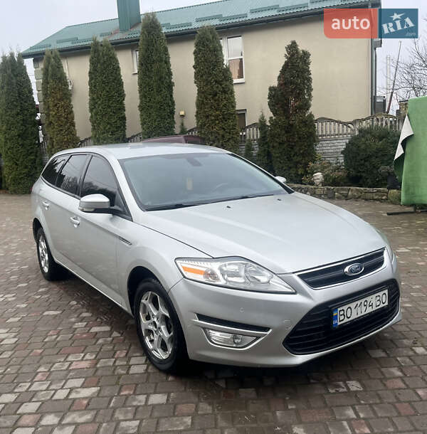 Універсал Ford Mondeo 2013 в Золочеві