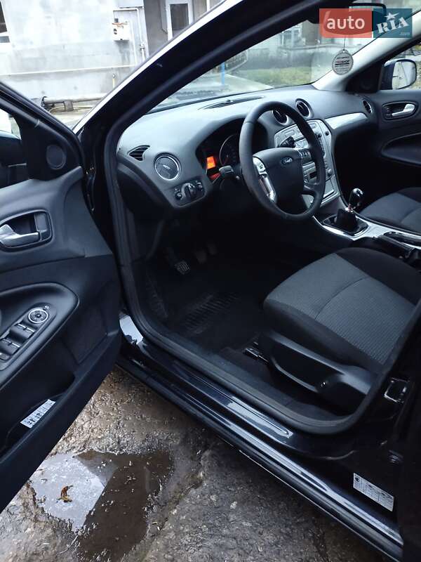 Ліфтбек Ford Mondeo 2008 в Києві