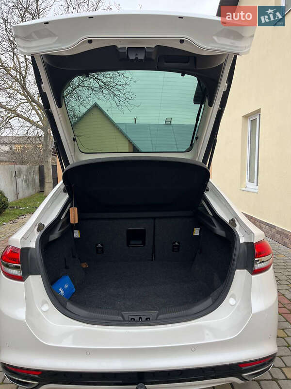 Ліфтбек Ford Mondeo 2019 в Радехові