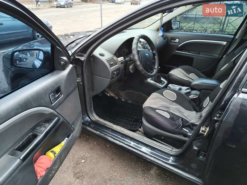 Лифтбек Ford Mondeo 2006 в Шептицькому