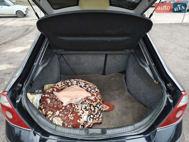 Лифтбек Ford Mondeo 2006 в Шептицькому