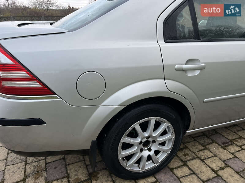 Седан Ford Mondeo 2000 в Львові