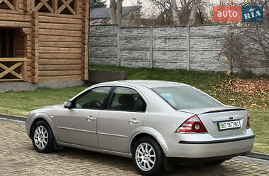 Седан Ford Mondeo 2000 в Львове