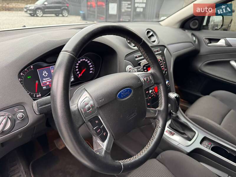 Седан Ford Mondeo 2012 в Дніпрі