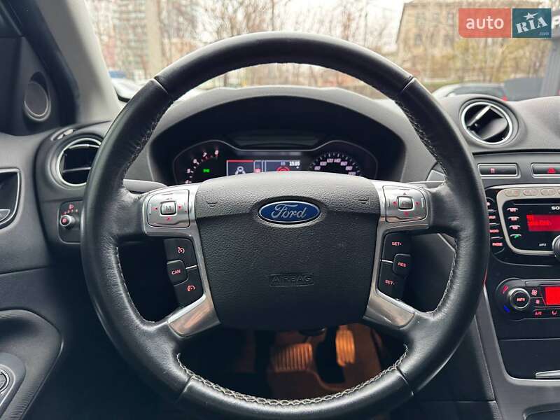 Седан Ford Mondeo 2012 в Дніпрі
