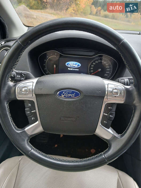 Лифтбек Ford Mondeo 2011 в Ужгороде