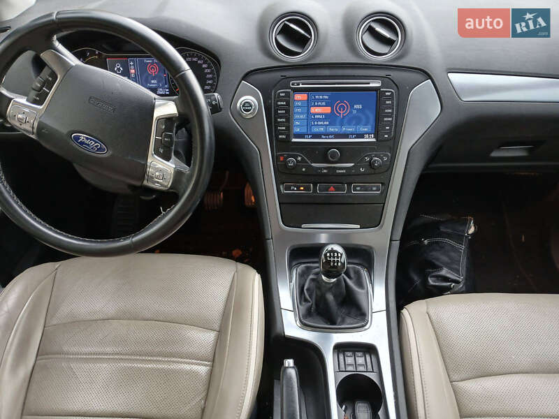 Лифтбек Ford Mondeo 2011 в Ужгороде