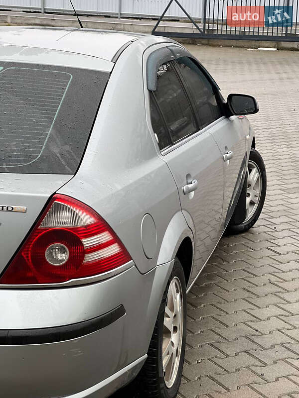 Лифтбек Ford Mondeo 2006 в Тернополе