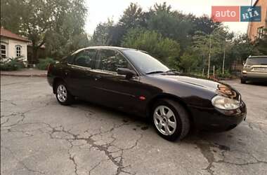 Лифтбек Ford Mondeo 1997 в Шептицькому