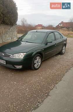 Лифтбек Ford Mondeo 2004 в Калуше