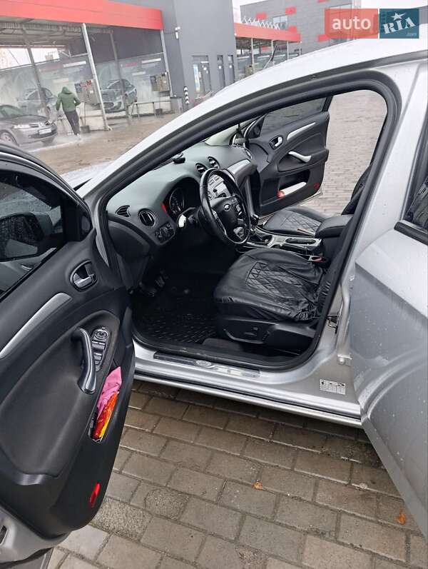 Универсал Ford Mondeo 2009 в Ровно