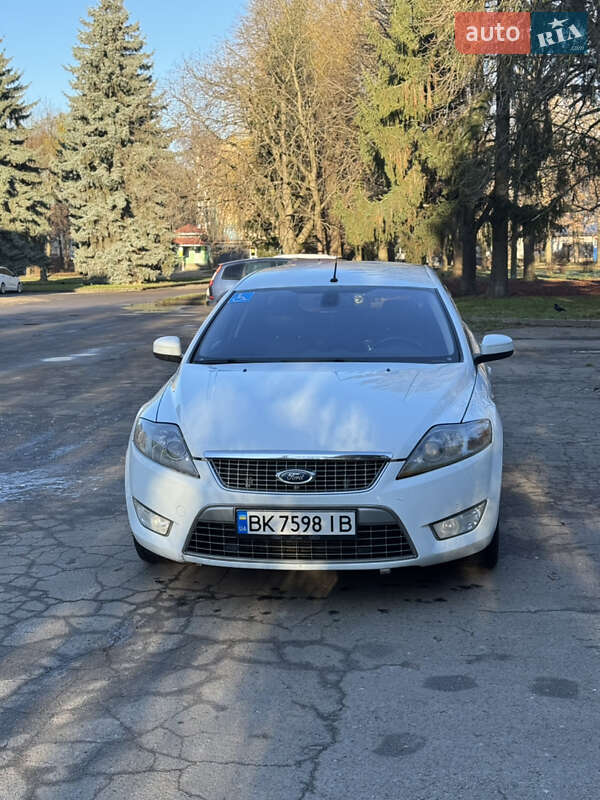 Универсал Ford Mondeo 2010 в Ровно