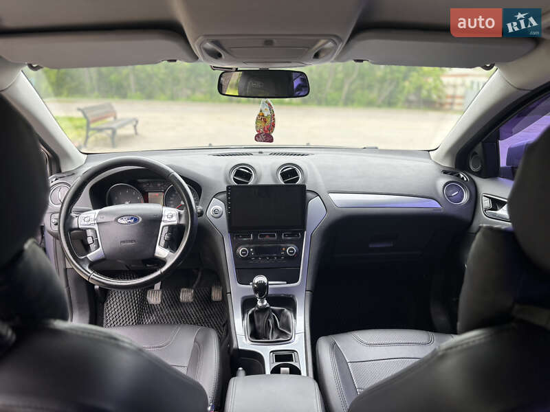 Седан Ford Mondeo 2012 в Охтирці