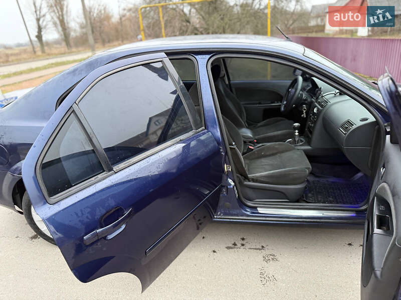 Седан Ford Mondeo 2002 в Коростене