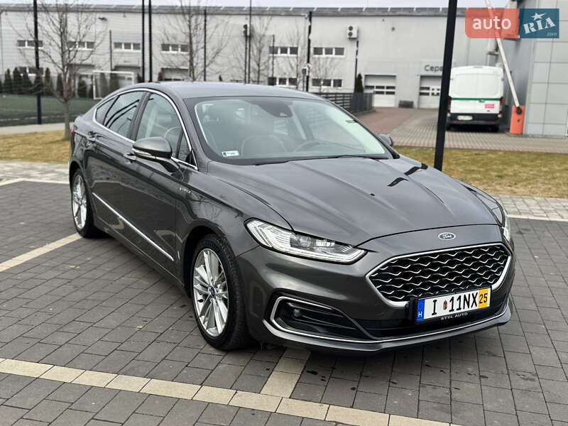 Ліфтбек Ford Mondeo 2020 в Мукачевому