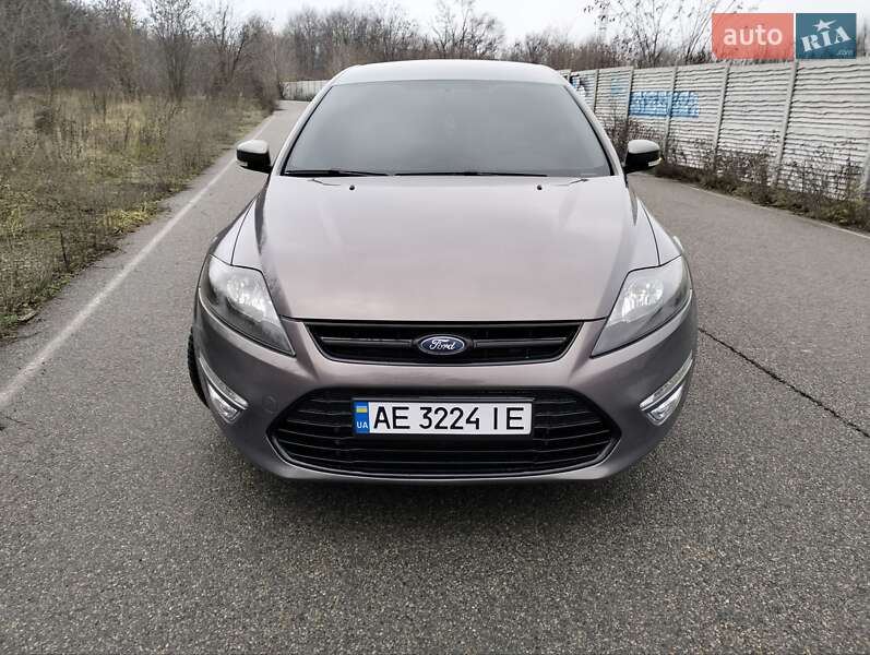 Седан Ford Mondeo 2012 в Днепре