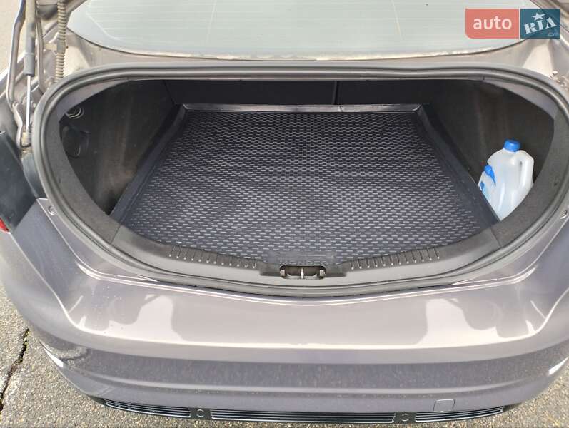 Седан Ford Mondeo 2012 в Днепре