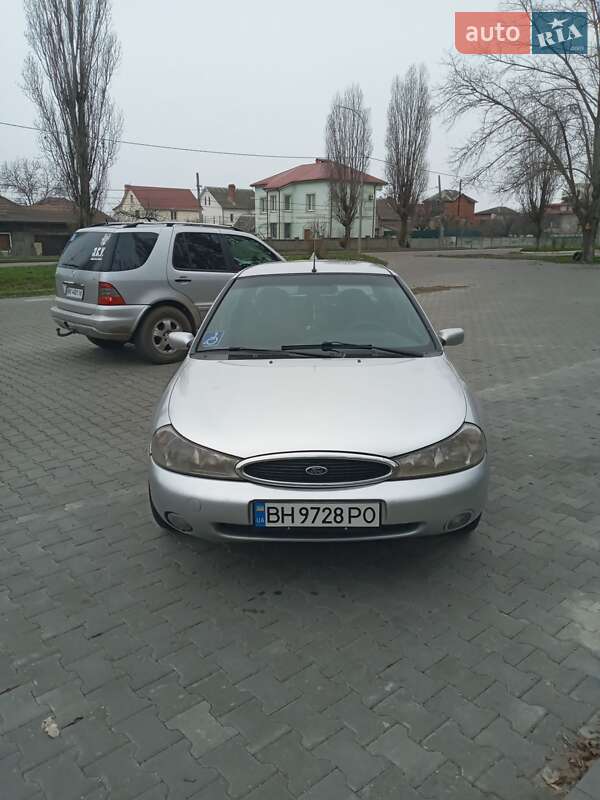 Ford Mondeo 1998
