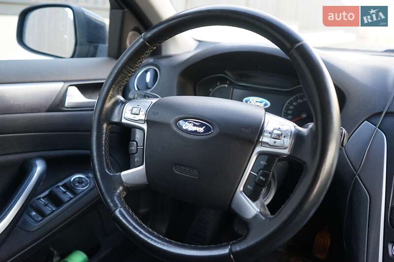 Универсал Ford Mondeo 2014 в Луцке