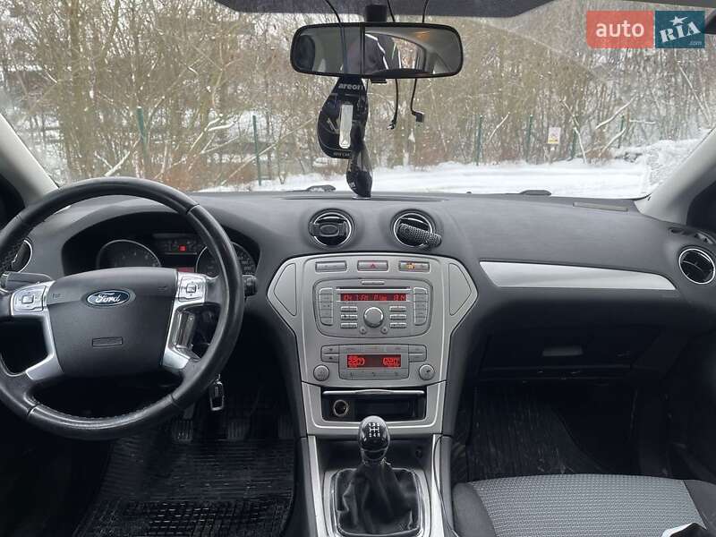 Лифтбек Ford Mondeo 2008 в Львове