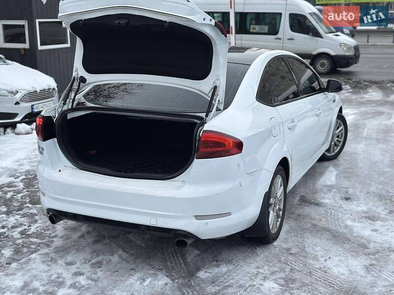 Седан Ford Mondeo 2011 в Дніпрі