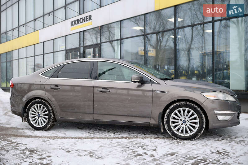 Седан Ford Mondeo 2012 в Тернополе