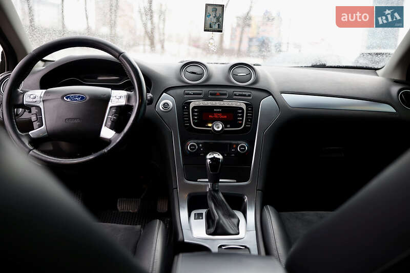 Седан Ford Mondeo 2012 в Тернополе