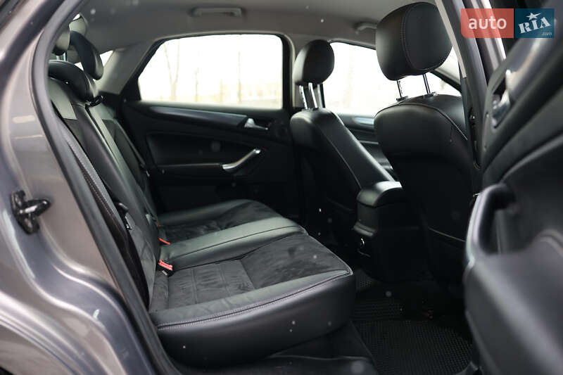 Седан Ford Mondeo 2012 в Тернополе