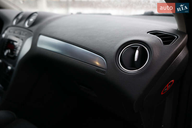 Седан Ford Mondeo 2012 в Тернополе