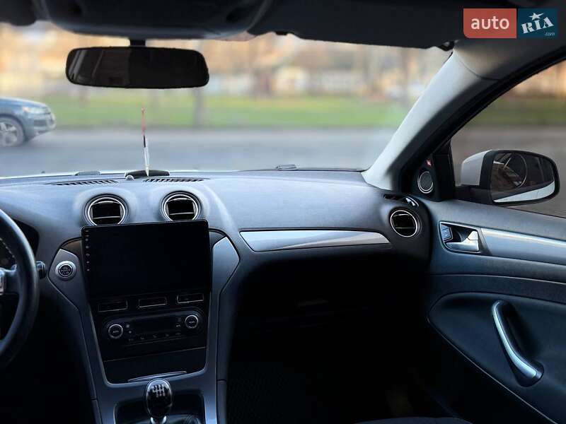 Лифтбек Ford Mondeo 2013 в Николаеве