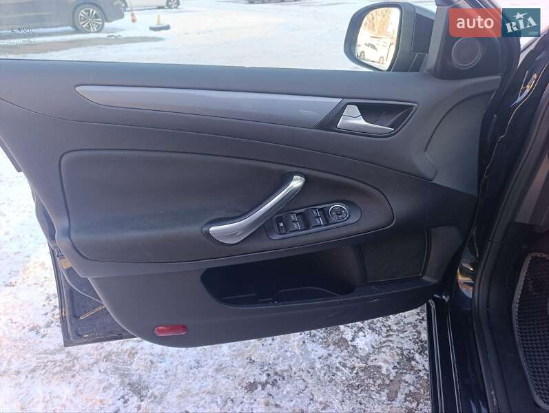 Седан Ford Mondeo 2011 в Киеве