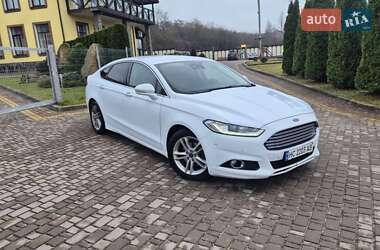 Лифтбек Ford Mondeo 2015 в Львове