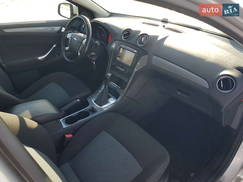 Універсал Ford Mondeo 2013 в Рівному