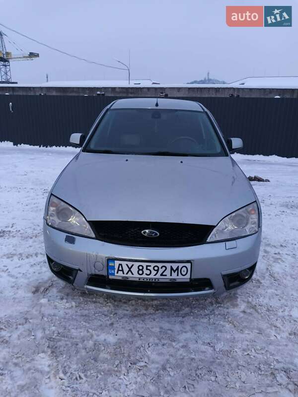 Седан Ford Mondeo 2005 в Мукачево