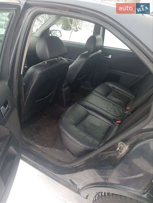 Лифтбек Ford Mondeo 2003 в Шепетовке